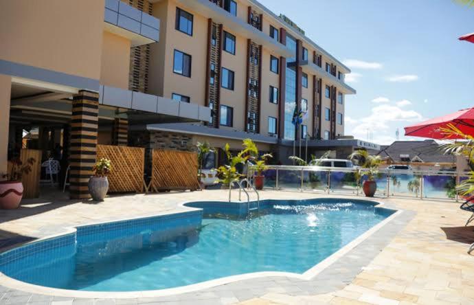 Ravelle hotel