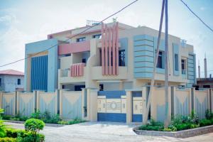 Pelican Rouge Apartment