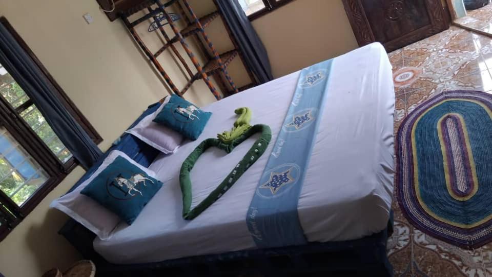 LUCA & IRINA Airport Hotel