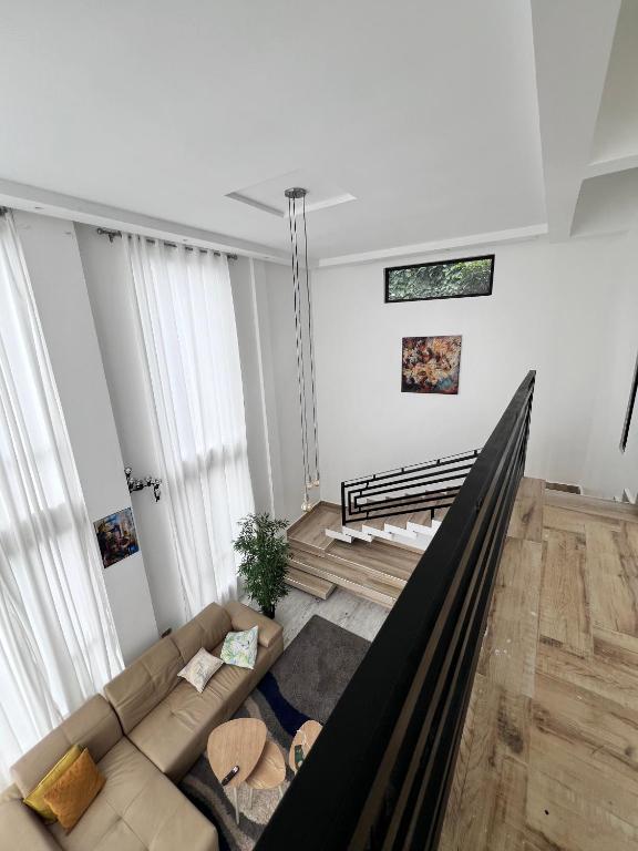 Gallery image 1