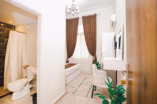 Gallery image 3