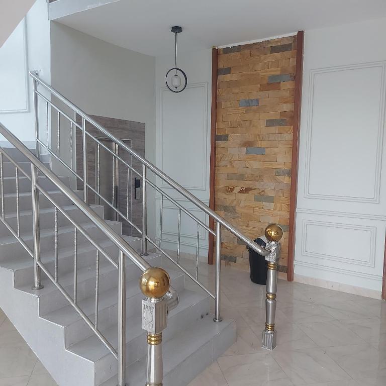 Gallery image 3