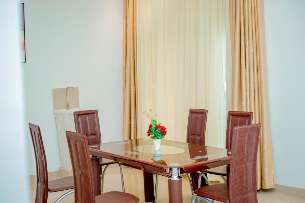 Gallery image 2