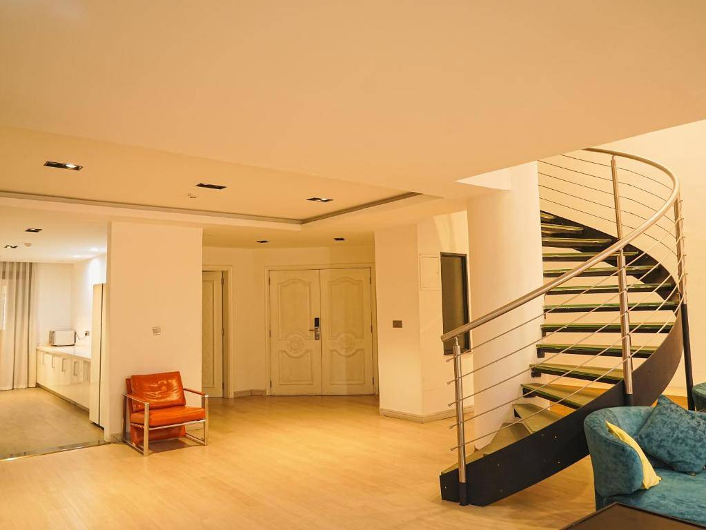 Gallery image 1