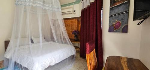 Standard queen room