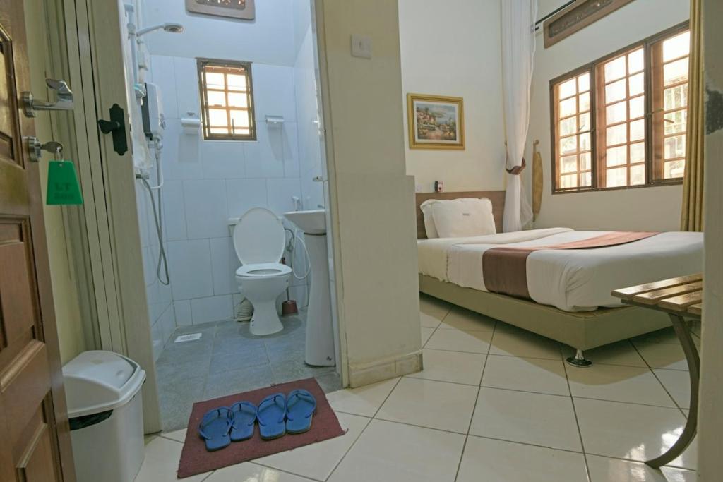 Budget Single Room