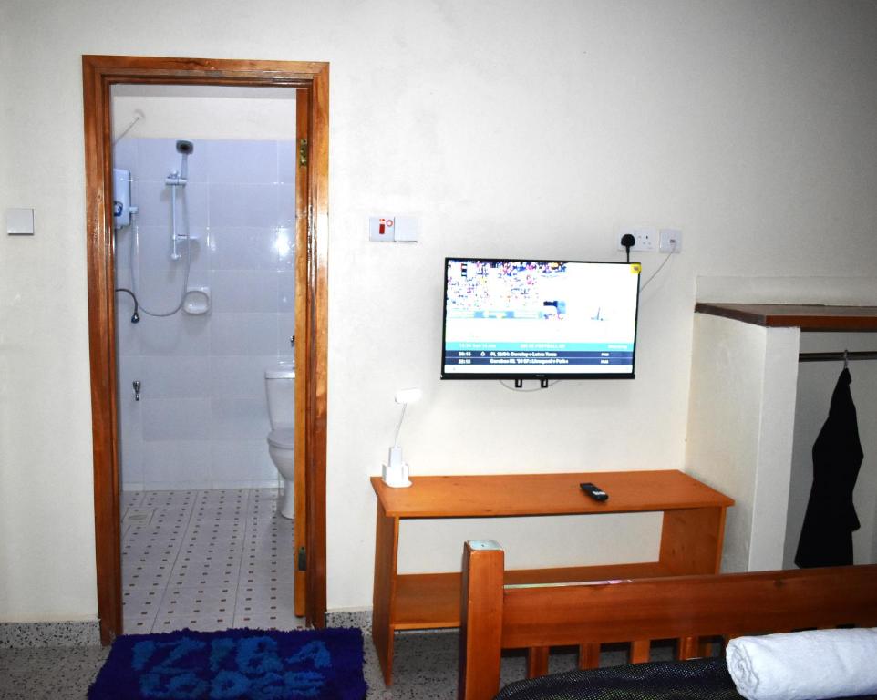 Twin Room with Shower