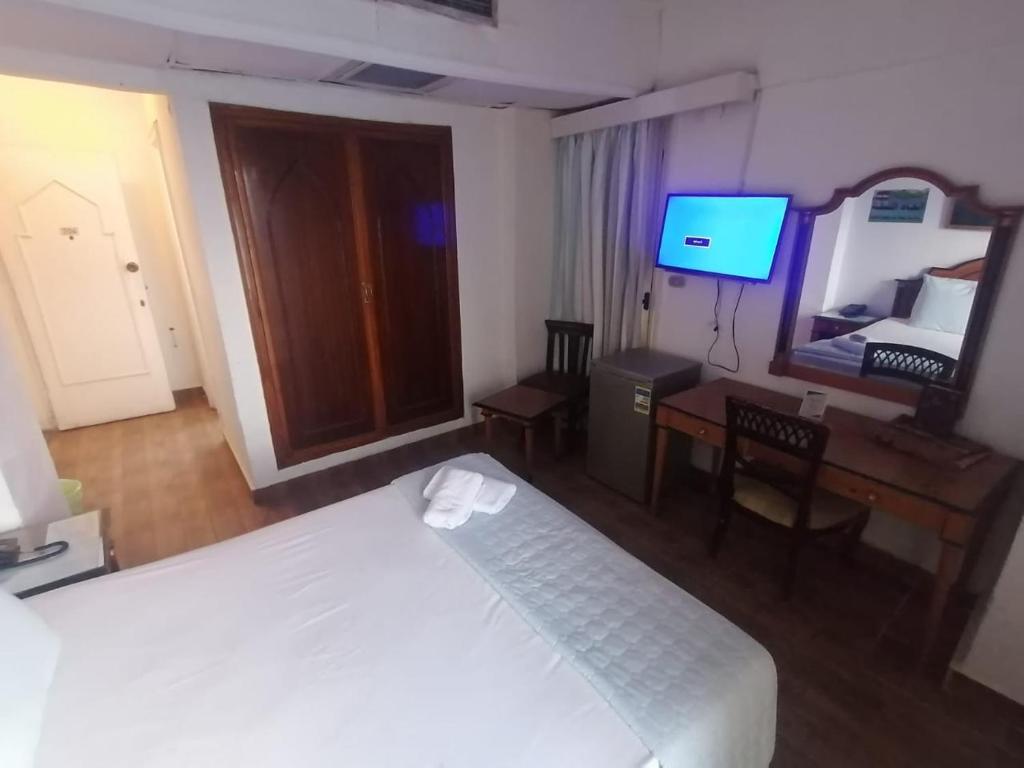 Budget Double Room With back view