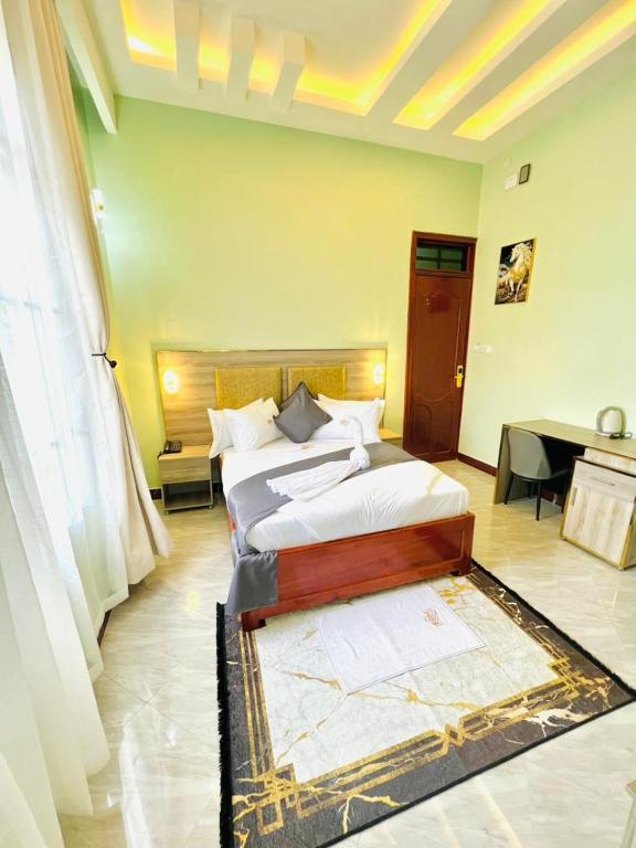 Three Bedroom  Deluxe Apartment