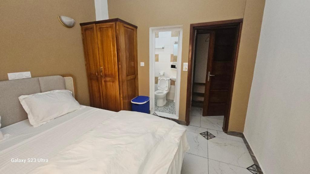 One Bedroom Apartment