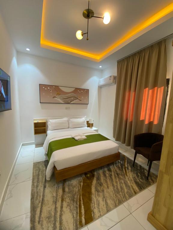 Two Bedroom  Deluxe  Apartment with Balcony